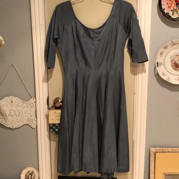 Beautiful blue vintage satiny dress ๐ - Picture 1 of 8